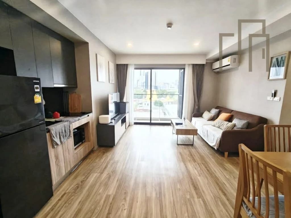2 Bedrooms Condo For Rent near Sathorn