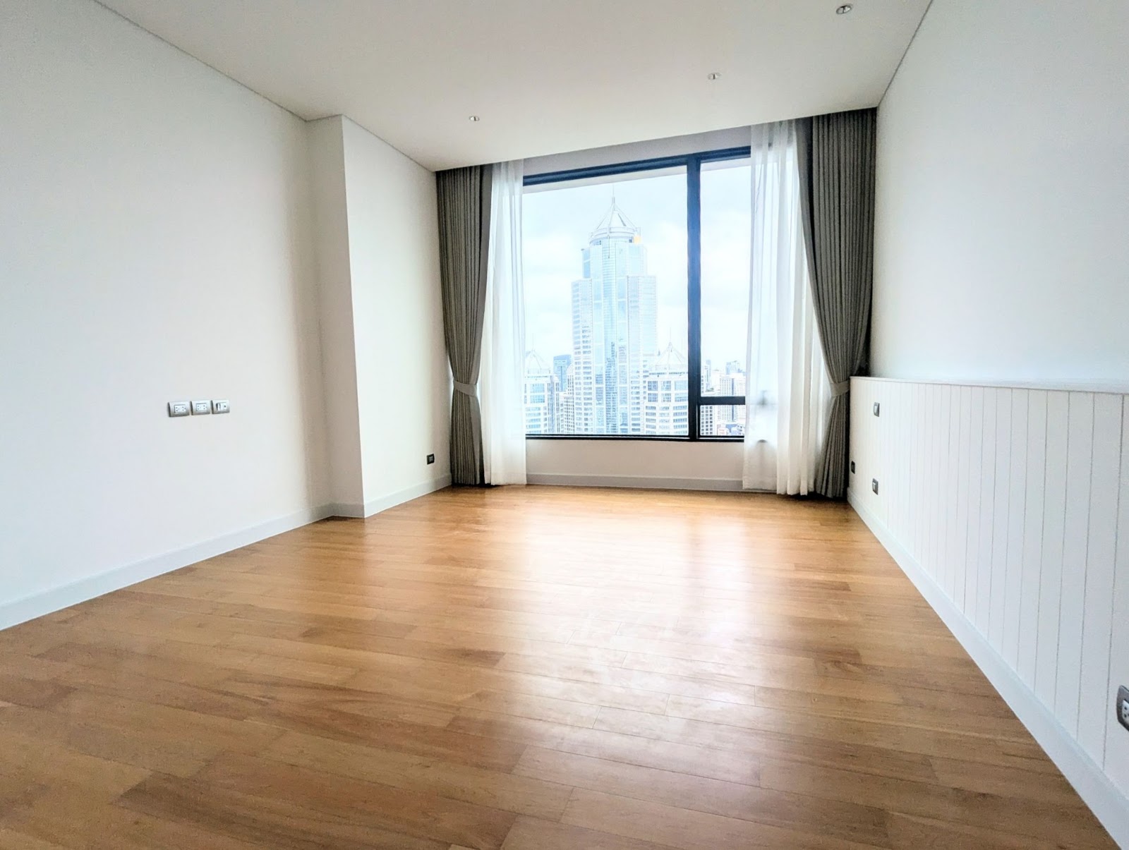 Sindhorn Residence, photo 3