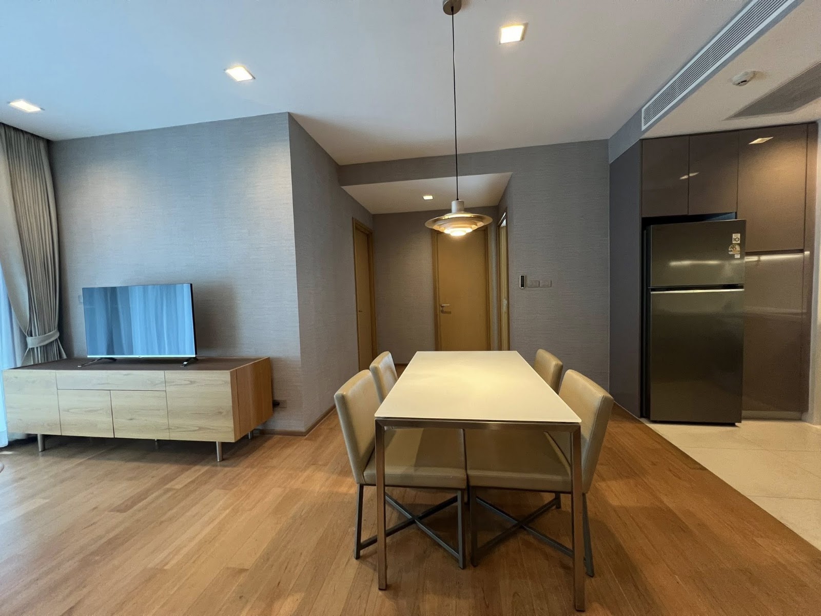 Hyde Sukhumvit 13, photo 2