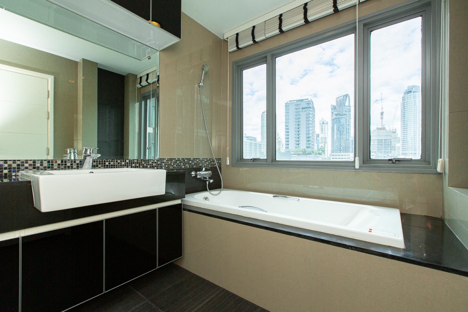 The Crest Sukhumvit 34, photo 3