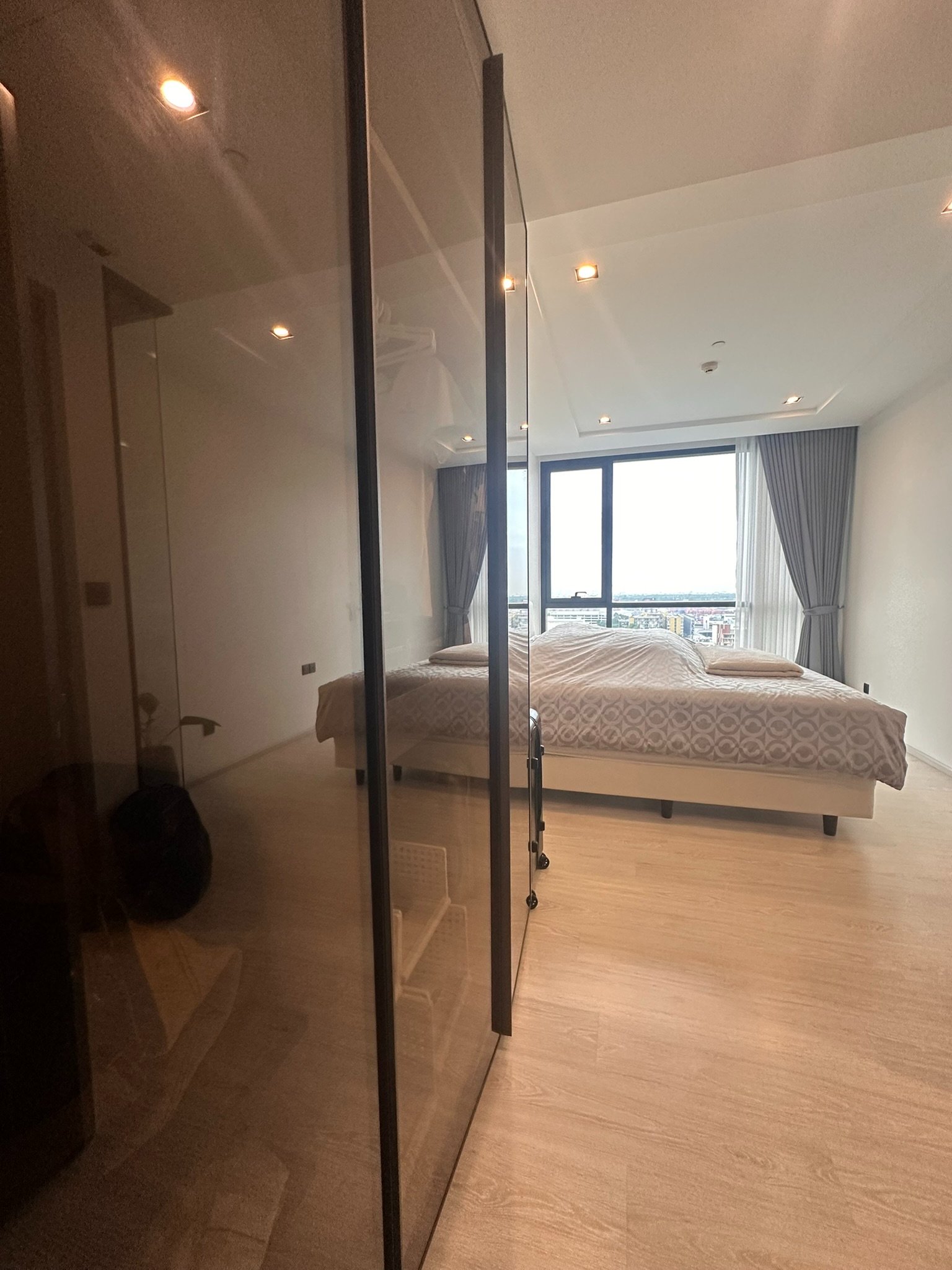 The Room Sukhumvit 38, photo 3