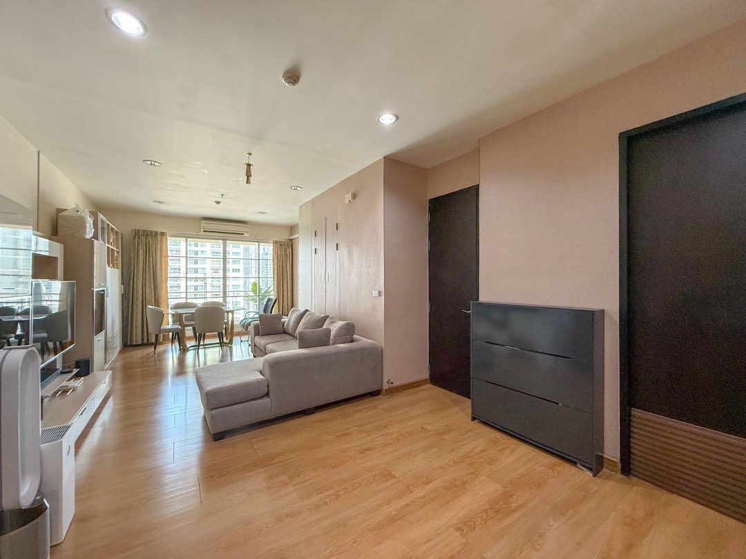 Baan Klang Krung Siam - Pathumwan, photo 2