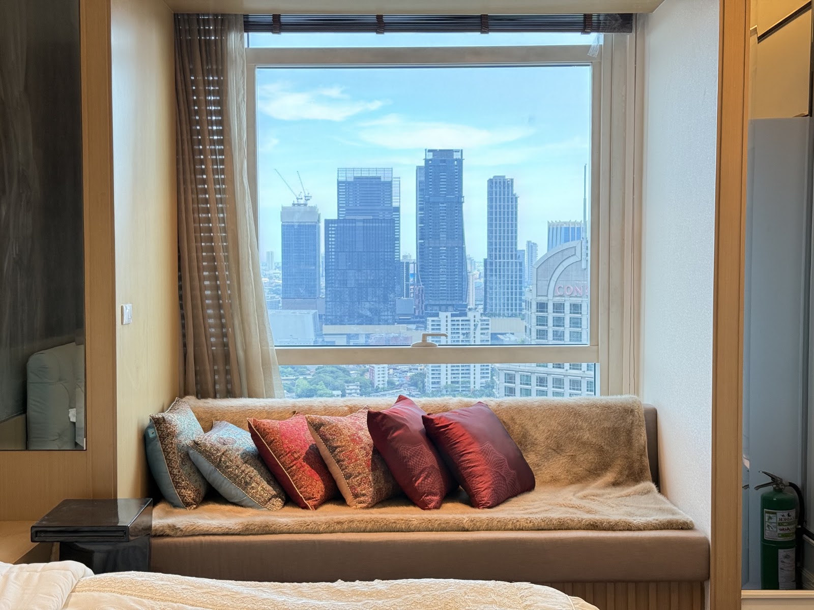 Athenee Residence Condominium, photo 2