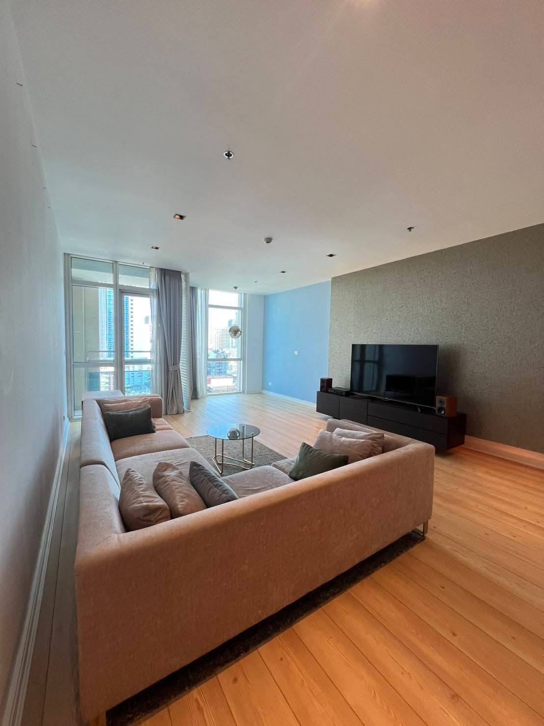 Athenee Residence Condominium, photo 2