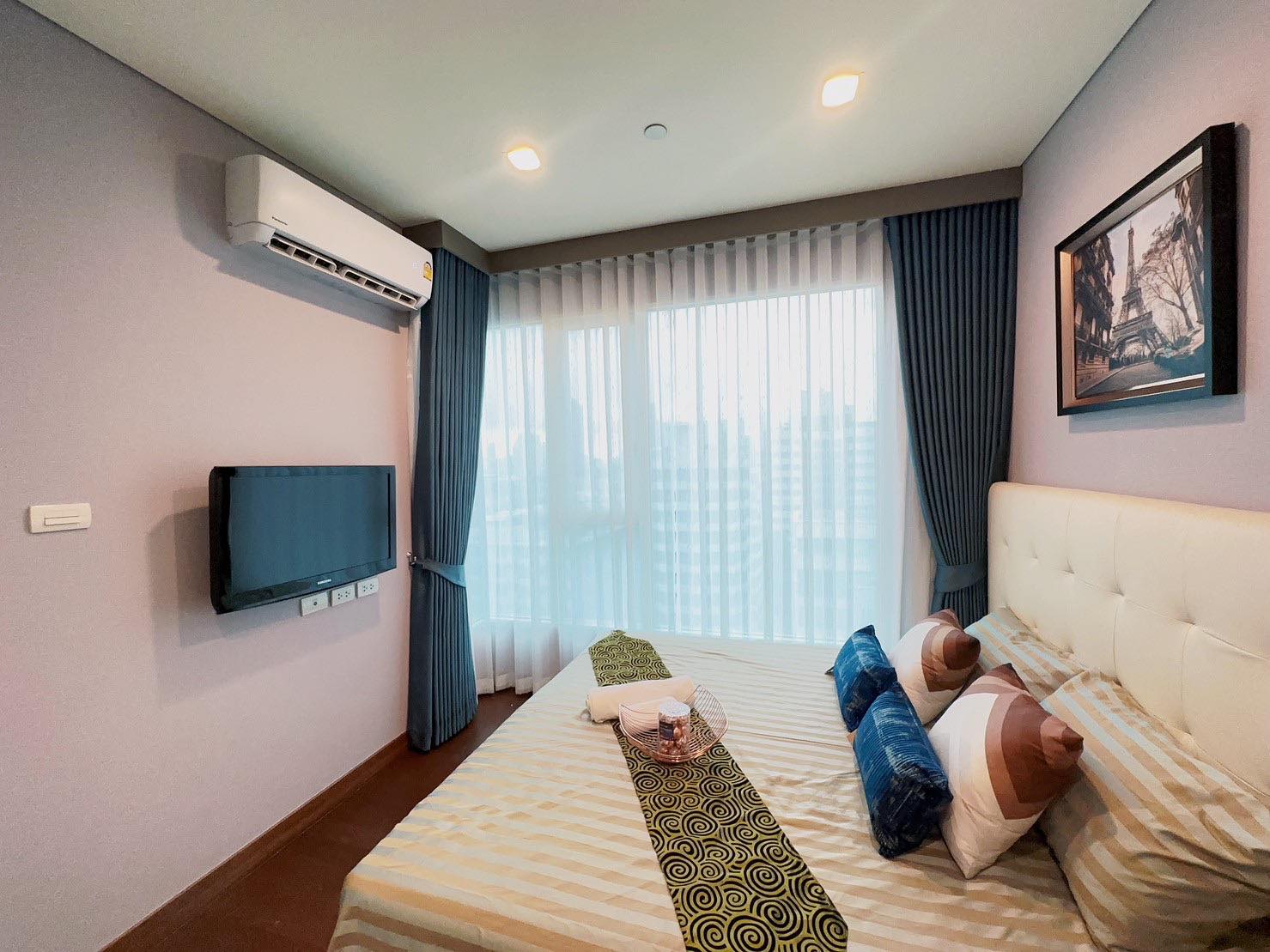 Ivy Thonglor, photo 2
