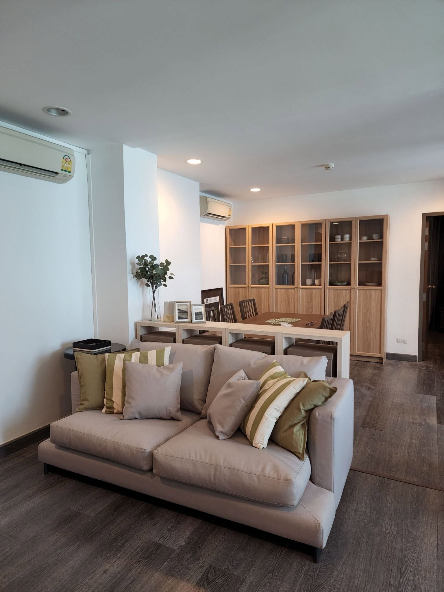 Rende Sukhumvit 23, photo 3